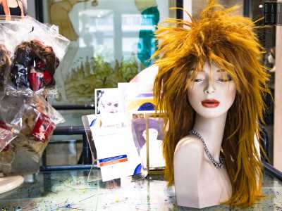 ...e persino una arruffata usata da Tina Turner per uno spettacolo tenutosi a Bari anni fa